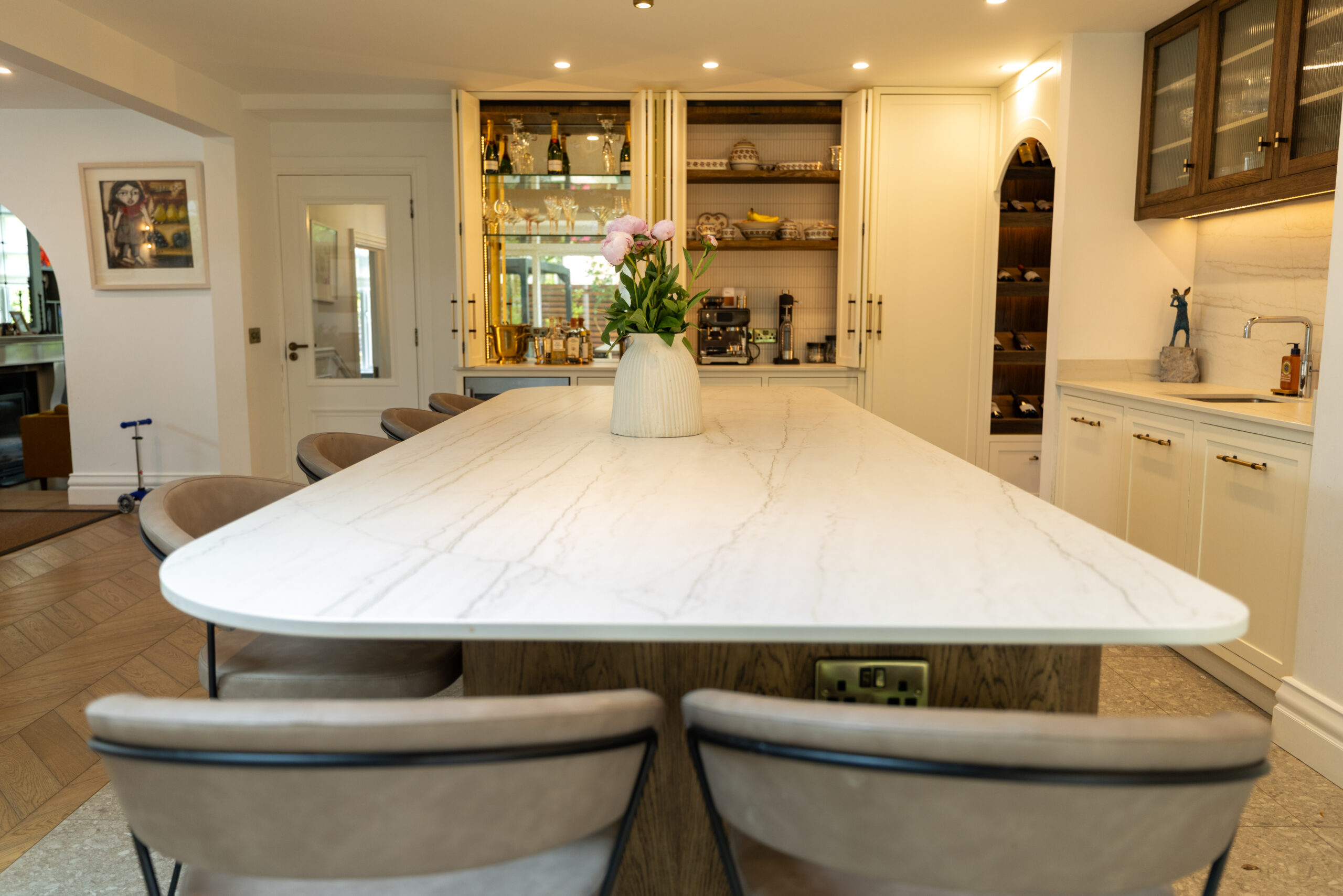 Neural by Dekton — island overview