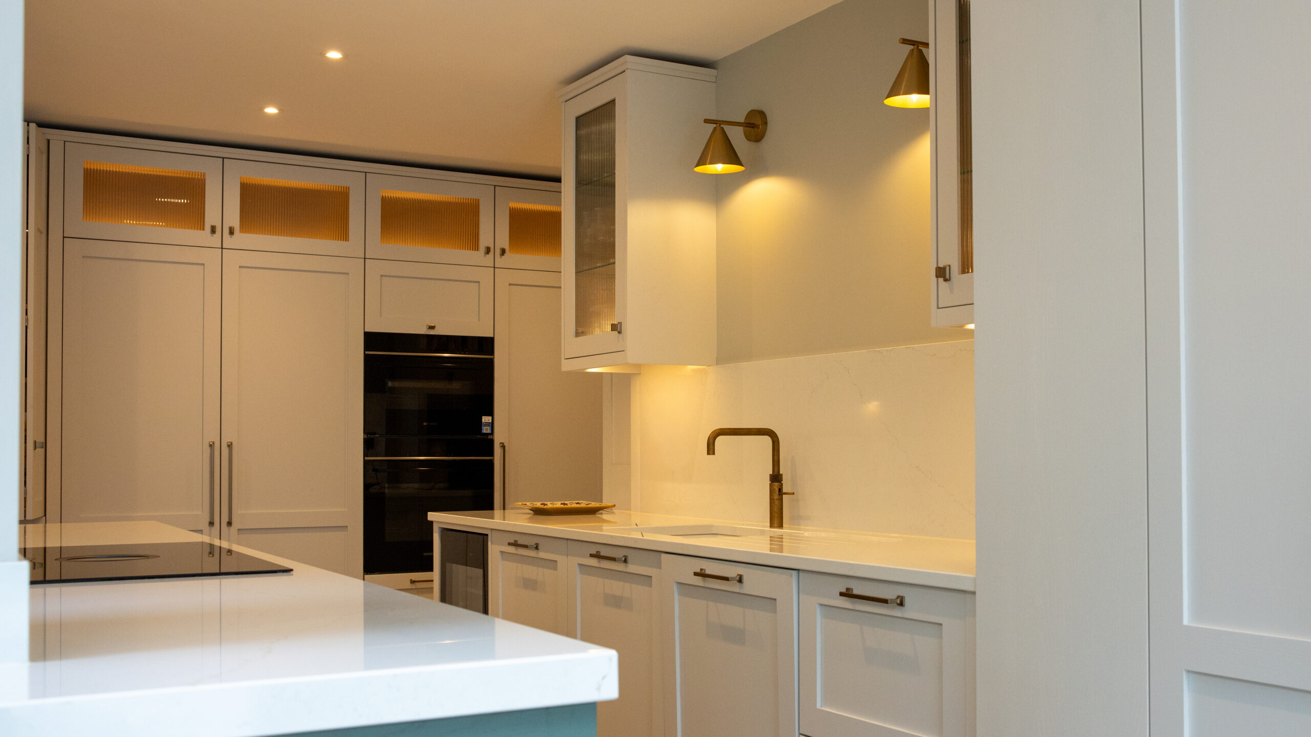 Muse by Casla quartz island gable and leg detail