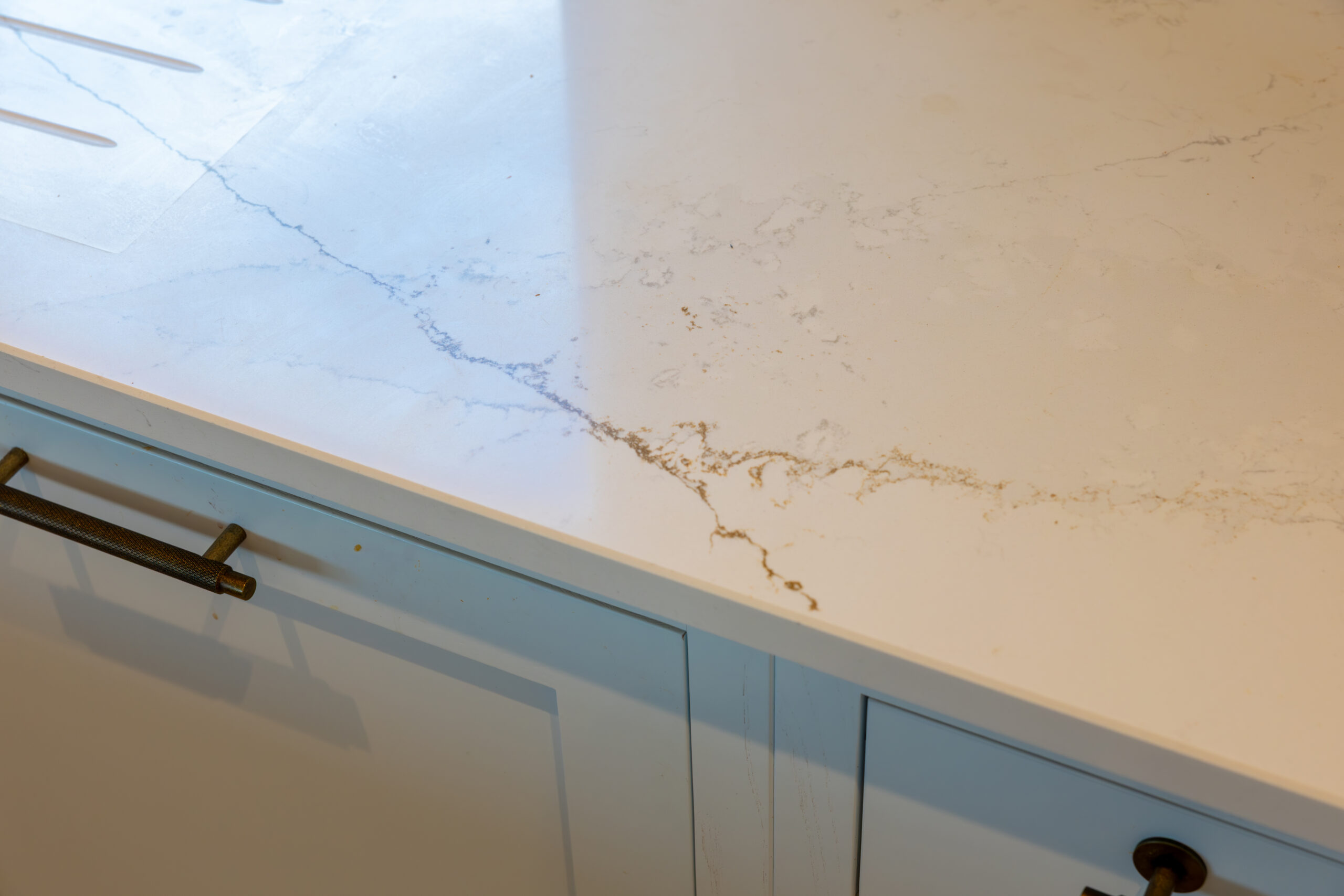 Furbo Ethereal Glow — close-up of textures and materials in the scheme