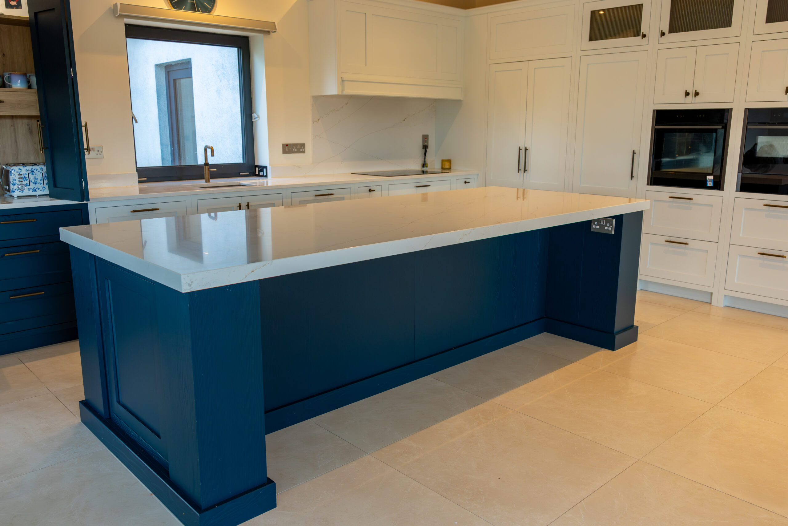 Furbo Ethereal Glow — close-up of worktop and cabinetry detail