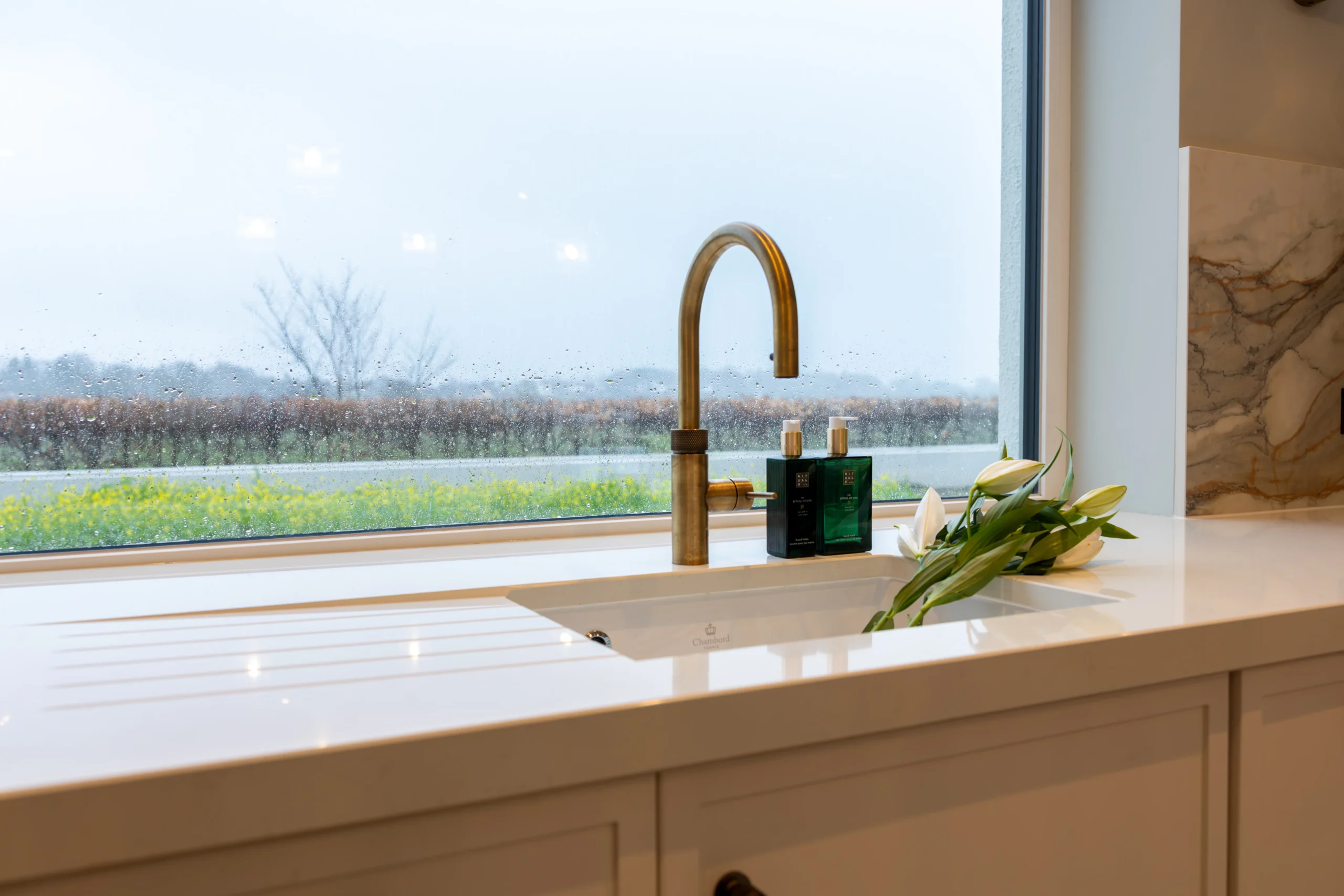 Kilcolgan Calacatta Hermitage kitchen — image 12